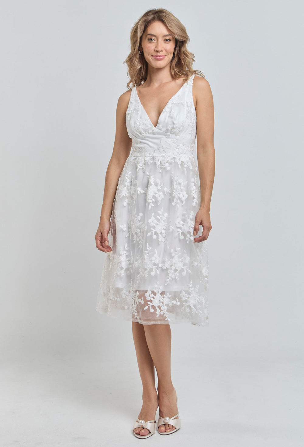 Vestido Bordado - Outlet BYBLA Colombia